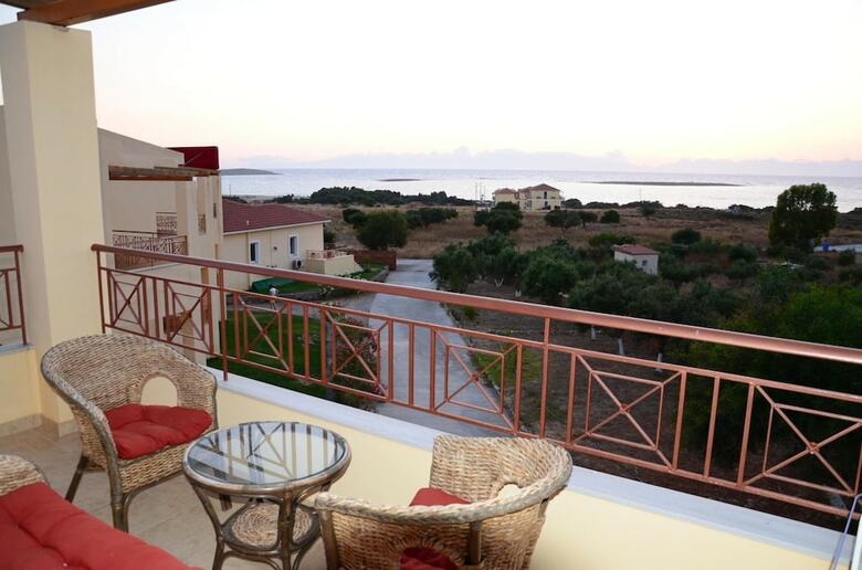 Apartamentos Elafonisos Diamond Resort