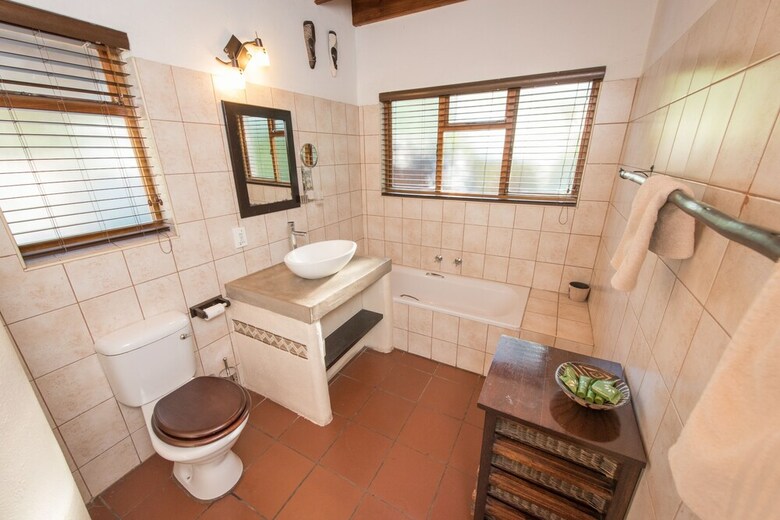 Posada Sefapane Lodges And Safaris