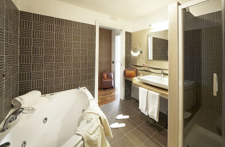 Eureka Palace Hotel Spa Resort