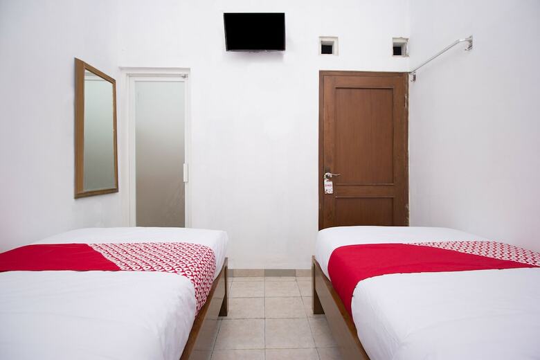 Hotel Oyo 653 Ki Agung Prestise 2