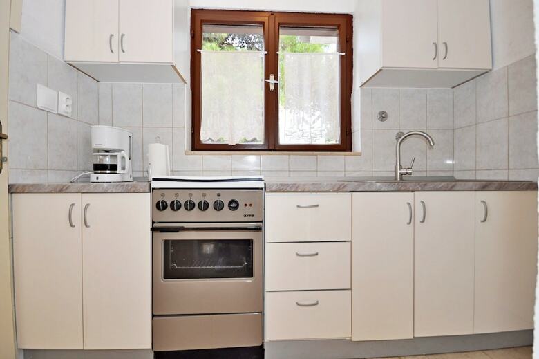 Apartment Jakov