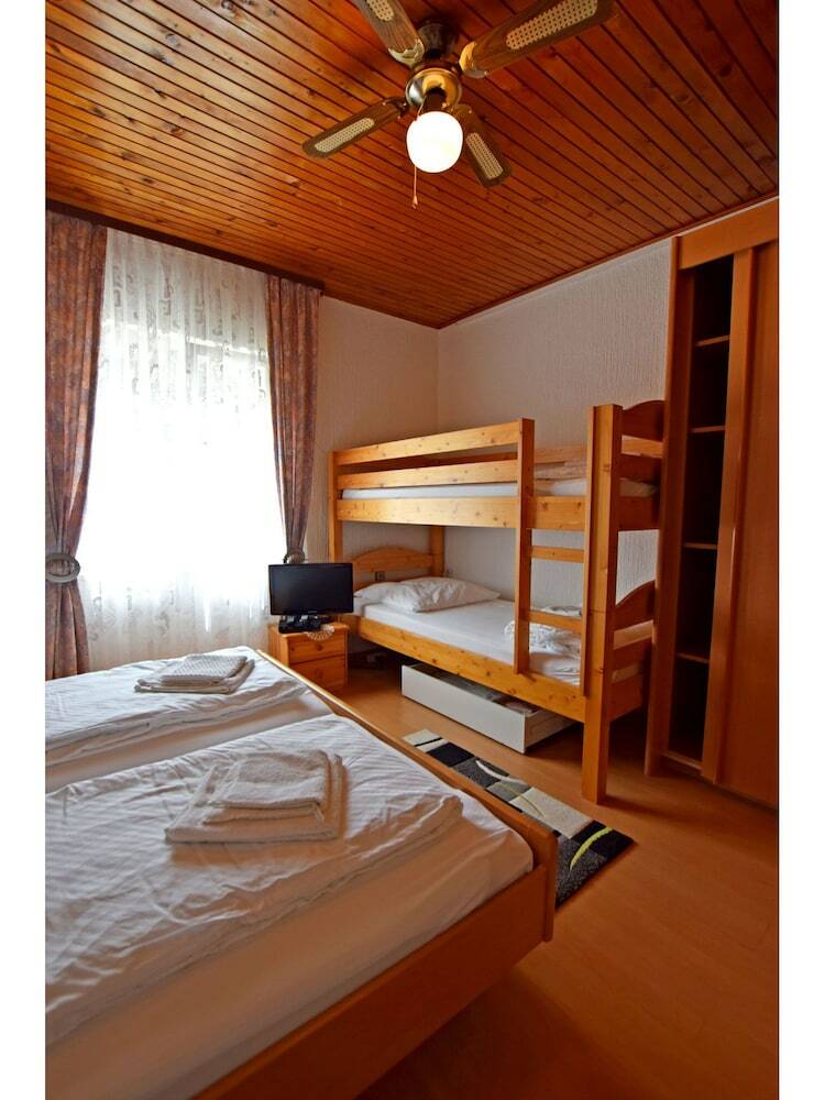 Apartments Zaterini-on Quiet Location