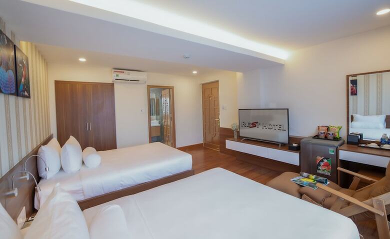 Rest Hotel & Apartment