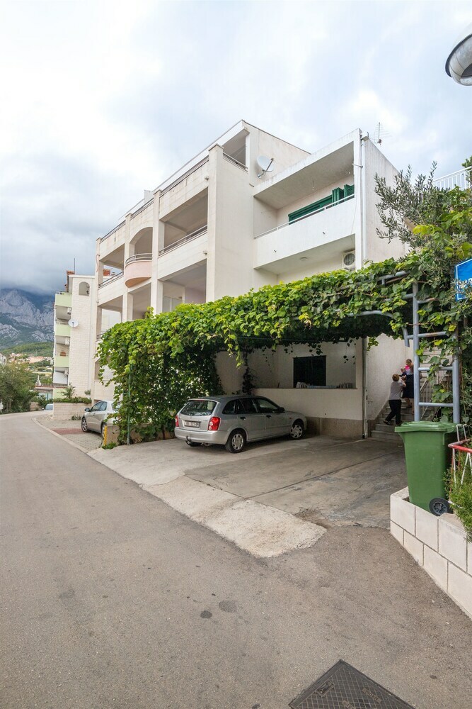 Apartments Miljenko