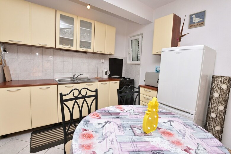 Apartments And Room Kiko