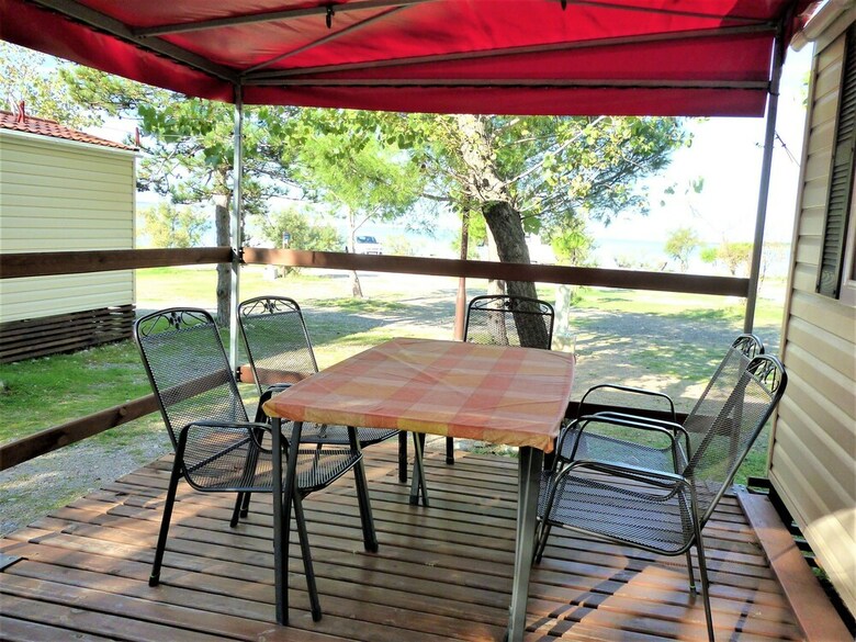 Mobile Home Pisak-directly On The Pebble Beach