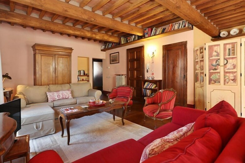 Apartamento Delfina By Vacation In Lucca