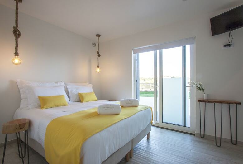 Agroturismo Hillside House Suites & Spa