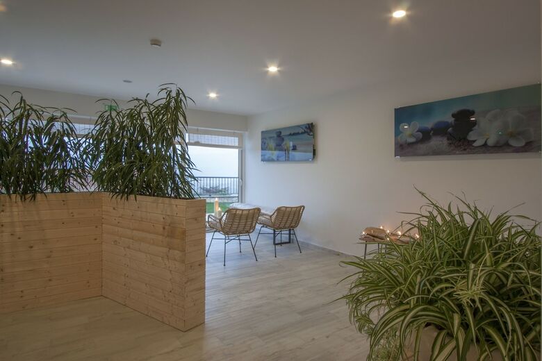 Agroturismo Hillside House Suites & Spa