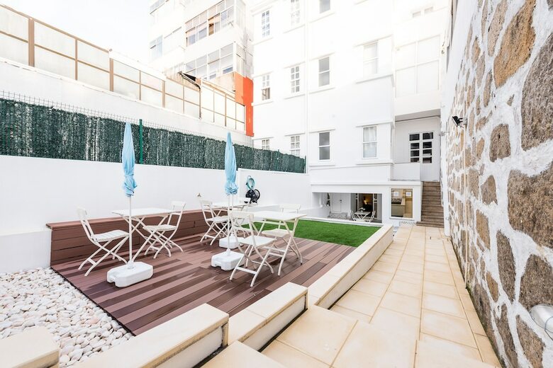 Apartamentos Antero Quental Residence