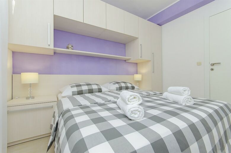 Apartamentos House Nono
