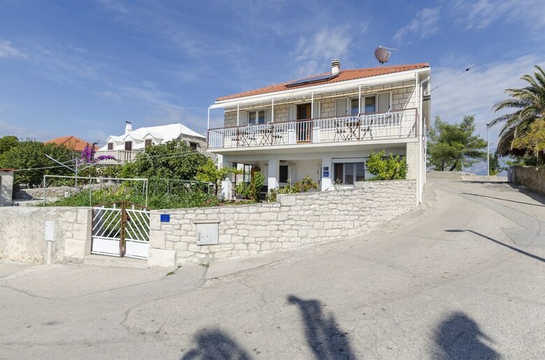 Apartment Jaka
