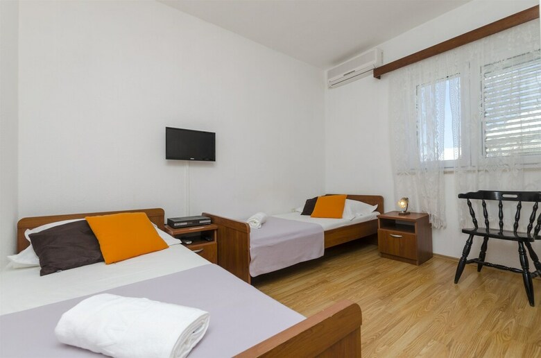 Apartment Jaka