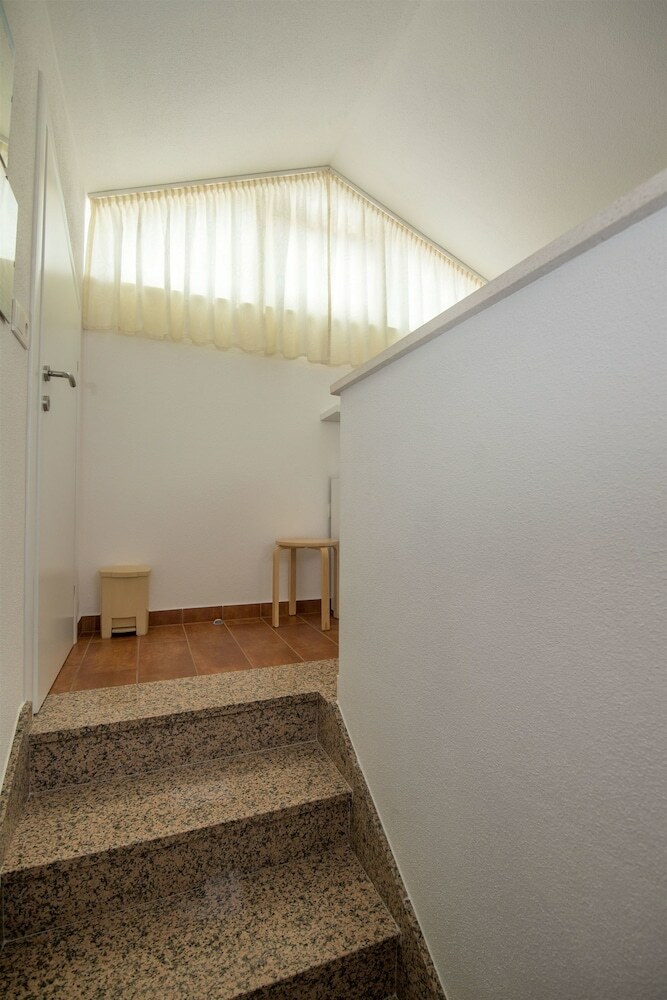 Apartments And Room Maestral