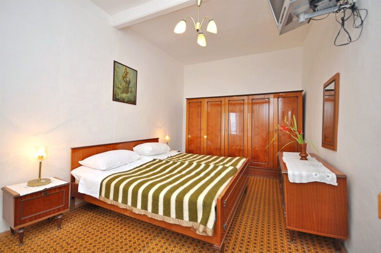 Apartment And Rooms Mato