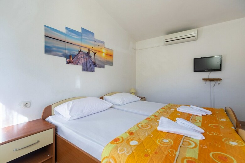 Apartments Deak