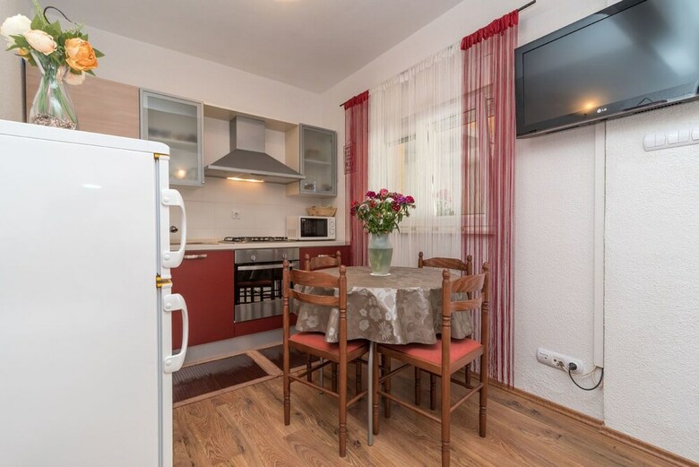 Apartments Mare