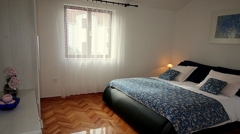 Apartments Renipol