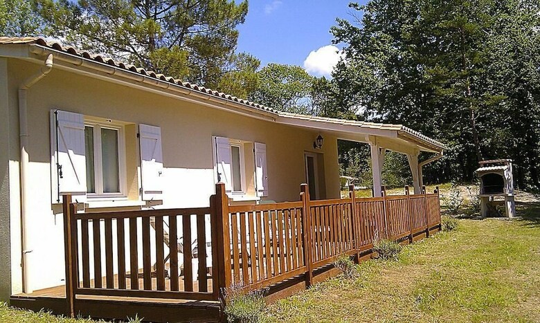 Etang Vallier Resort