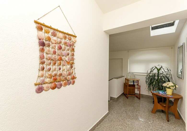 Apartments Luka