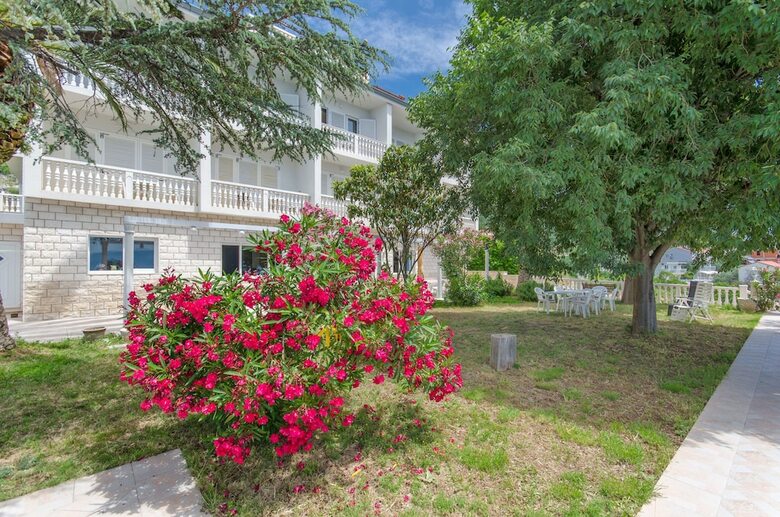 Apartamentos Gomila
