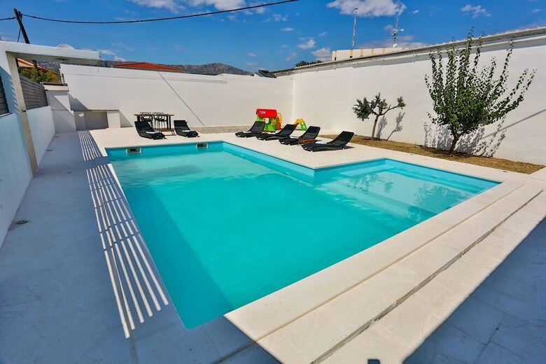 House Dario