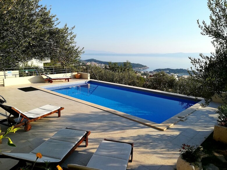 Apartamentos House Arija