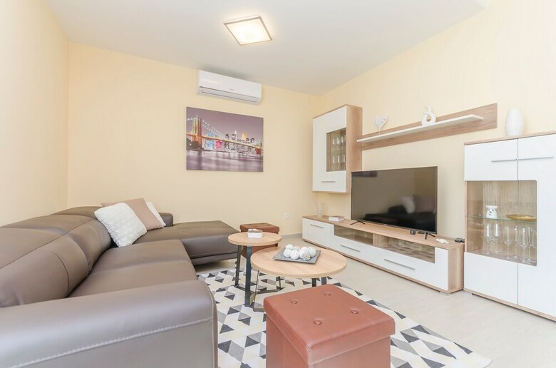 Apartments Luxury And Sea View