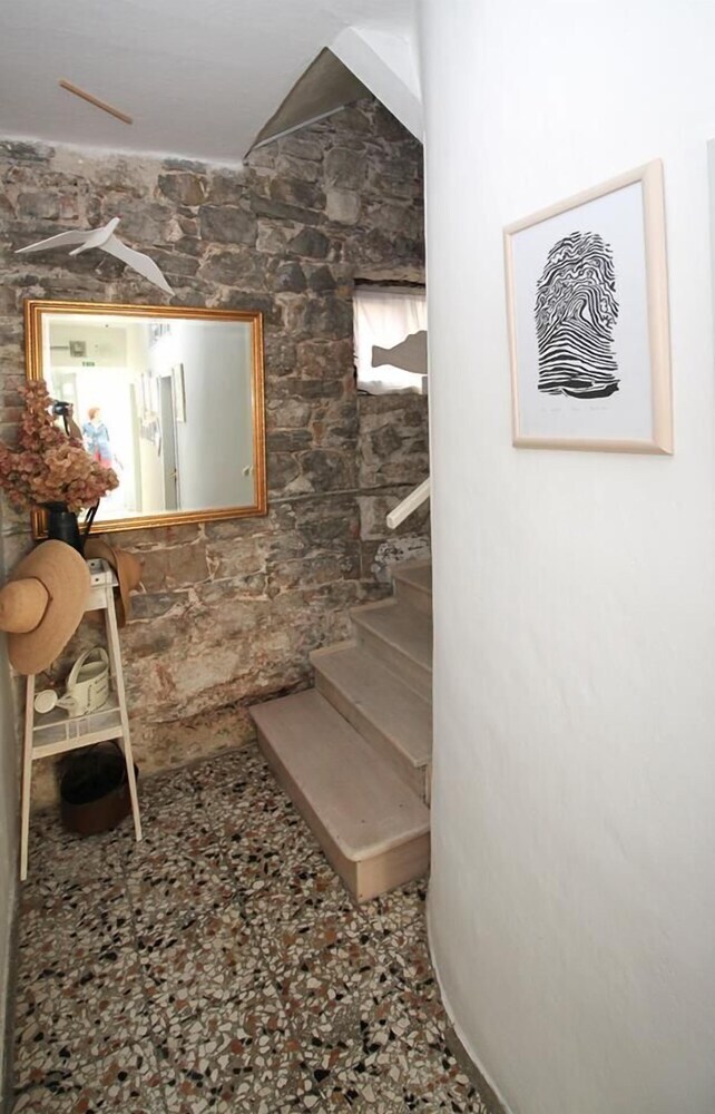 House Full Of Art