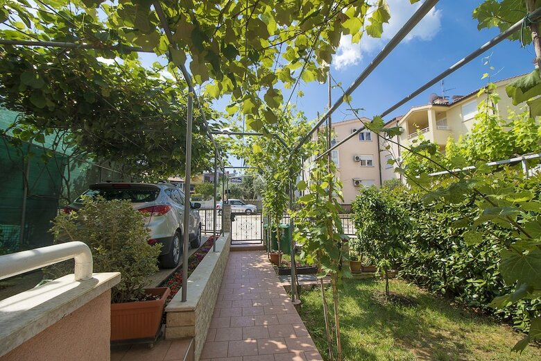Apartments Edo