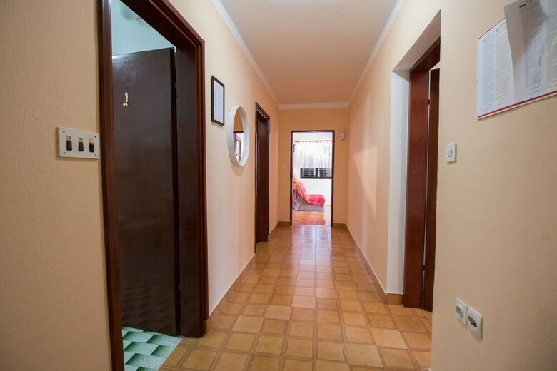 Apartment And Room Marica