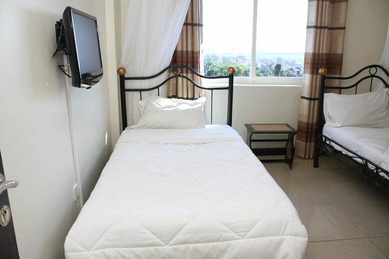Hotel Karibu Bb Suites