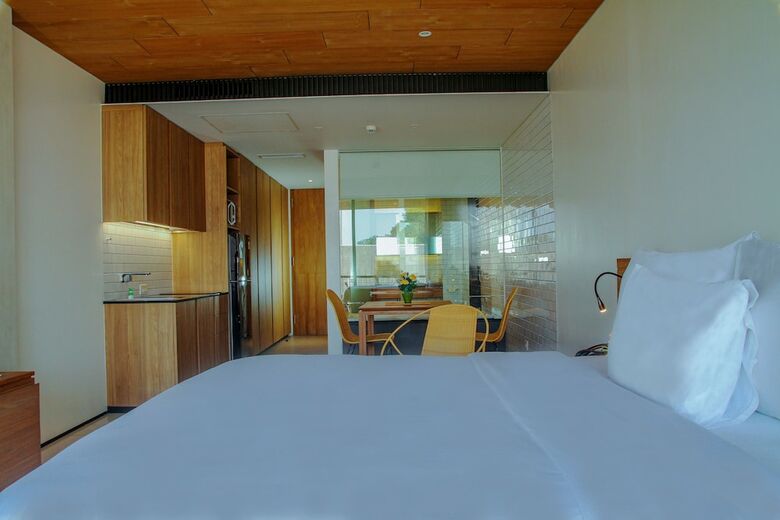 Aparthotel Nagomi Suites