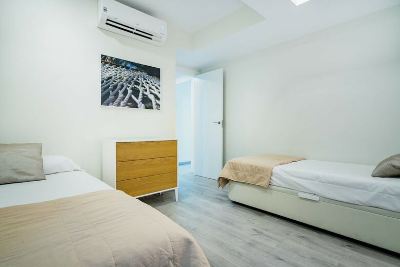 Heart Of Madrid Apartments
