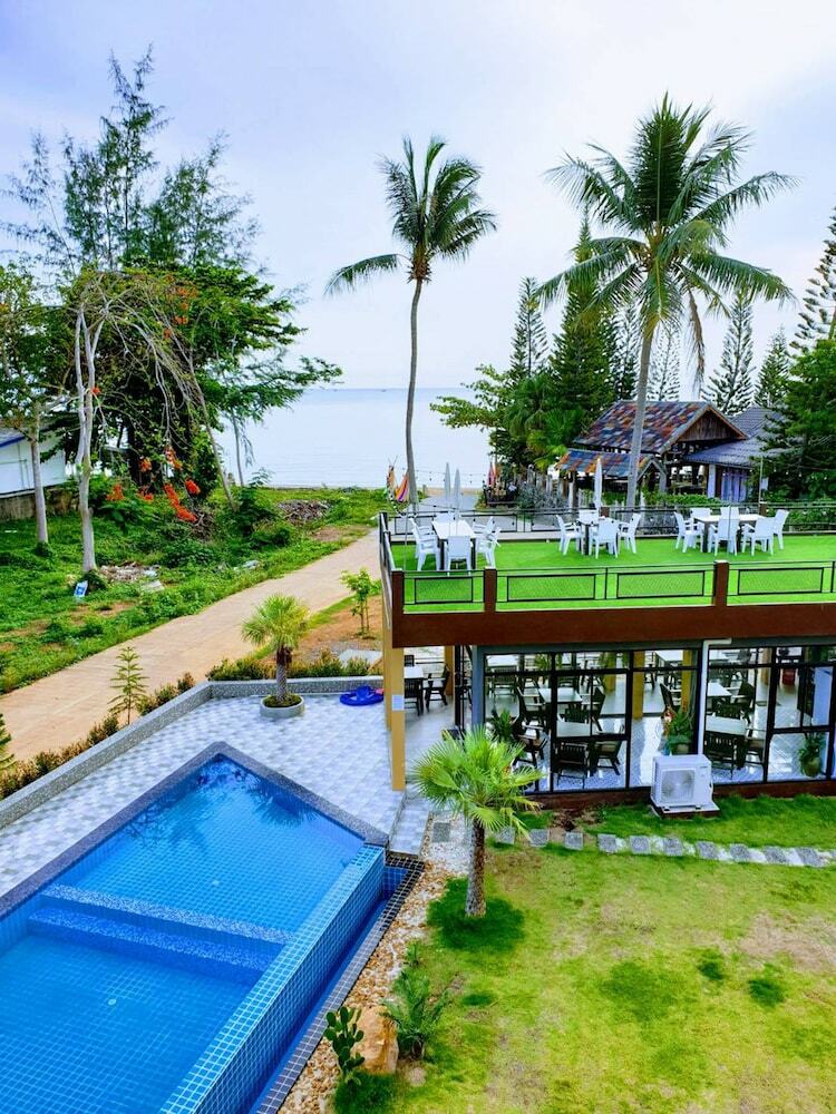 Hotel Andava Beach Resort