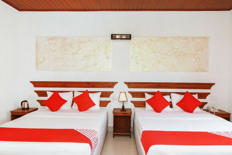 Oyo 242 Dhanamuthu Hotel And Banquets