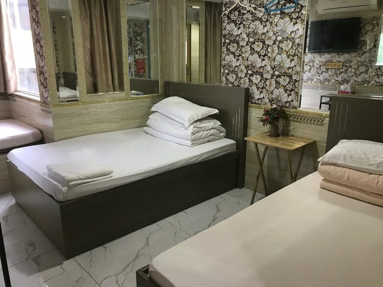 Hi Hotel - Guest House
