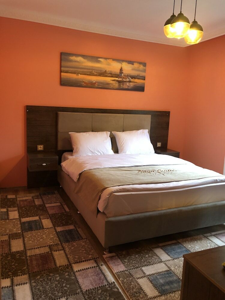 Silva Suites