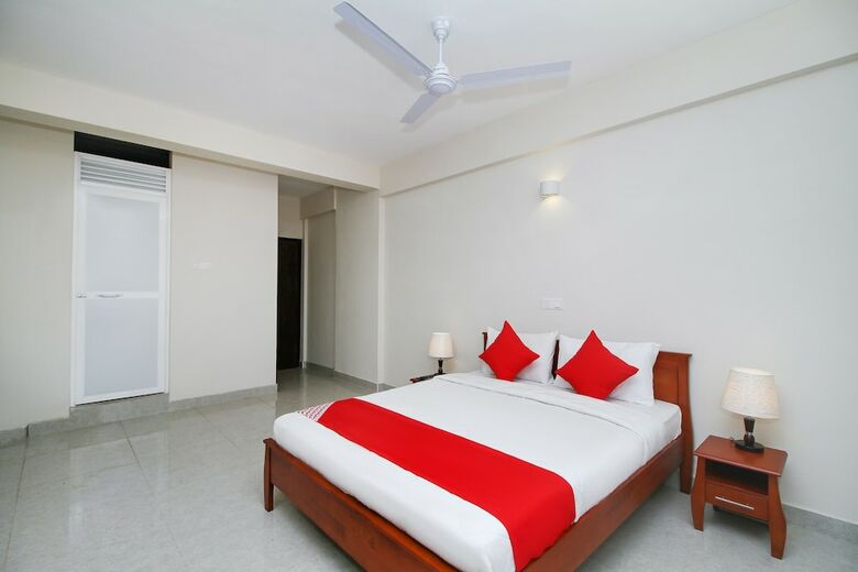 Oyo 233 The Lion Pub & Hotel