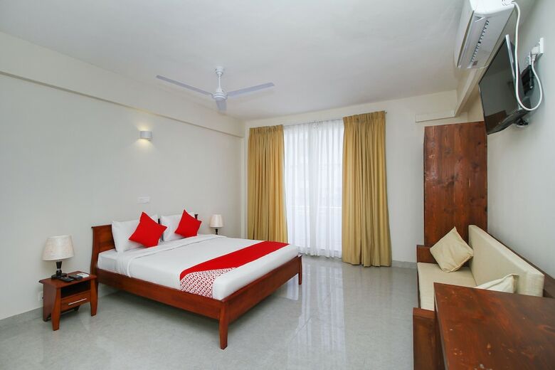Oyo 233 The Lion Pub & Hotel