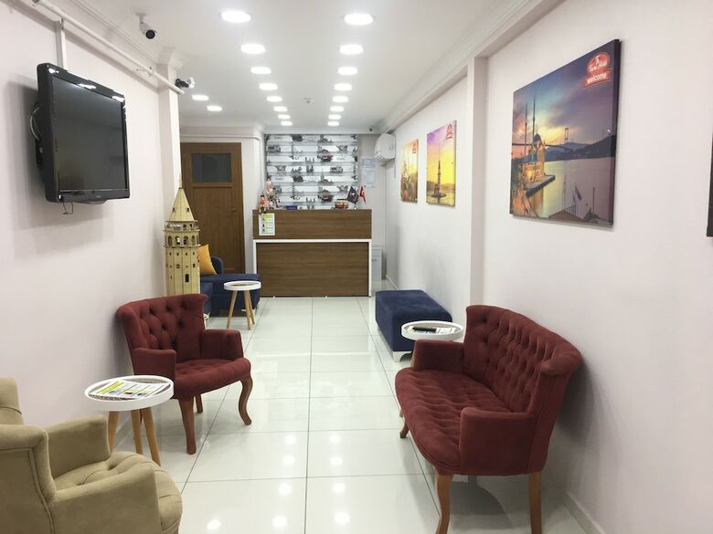 Tavra Hotel