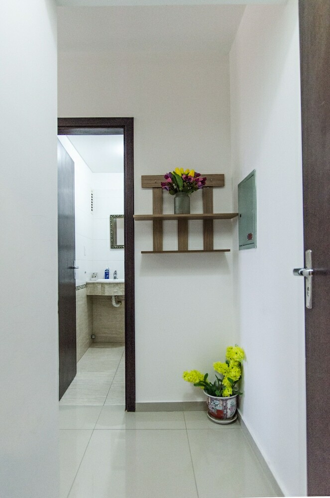 Shopping Del Sol Apartment