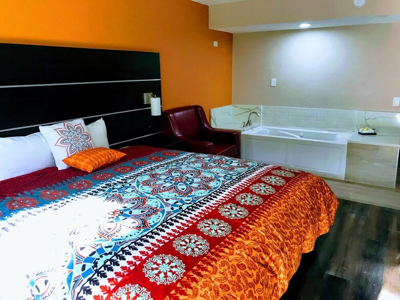Motel Tropical Inn & Suites
