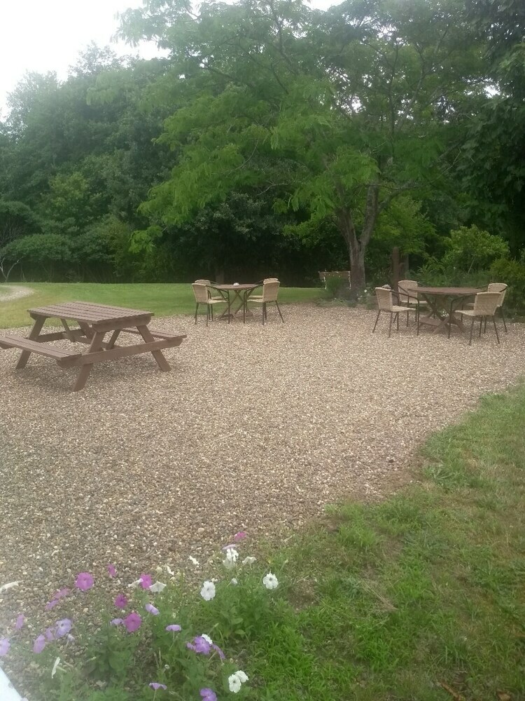 Bed & Breakfast La Maison De Pescate