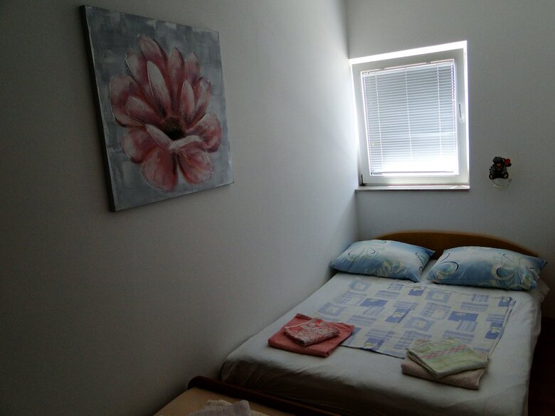 Apartments And Room Vikeli