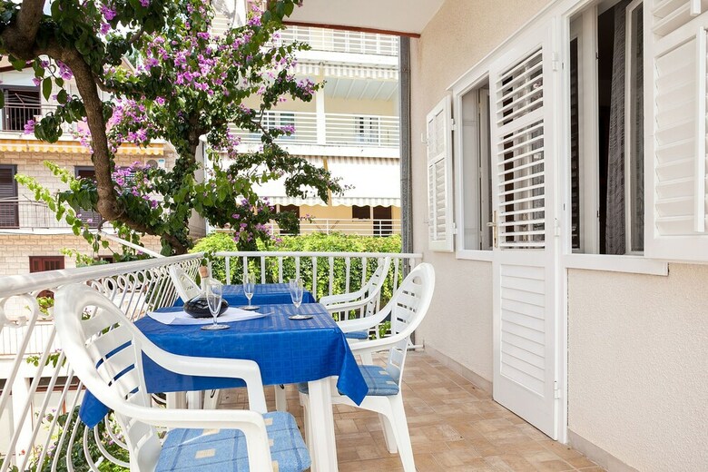 Apartments Lidija