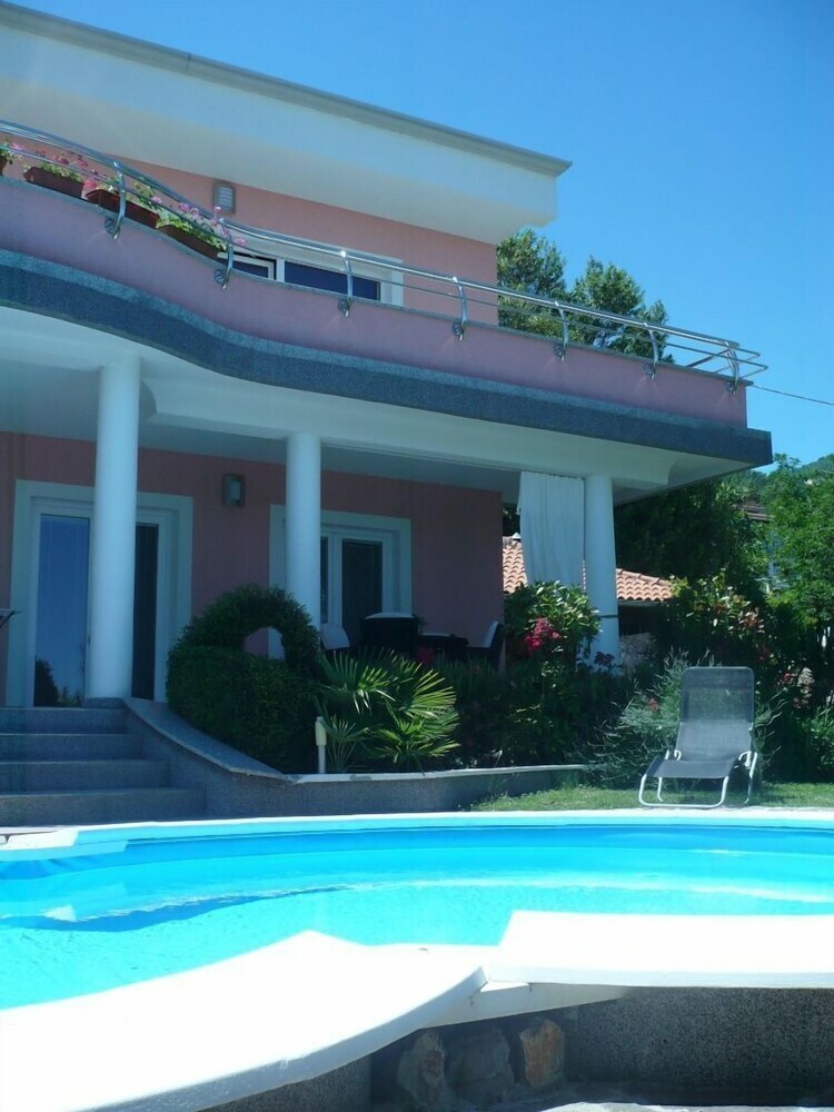 Apartments Josip
