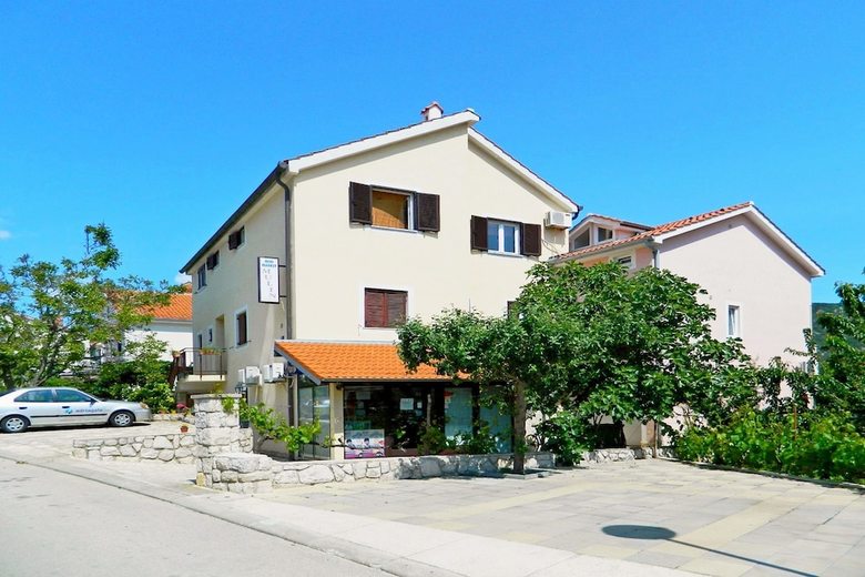 Apartments Rafael