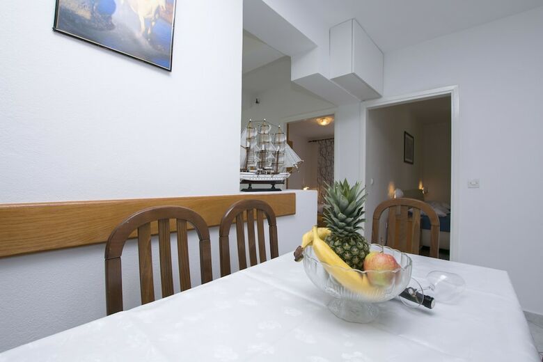 Apartments Neno