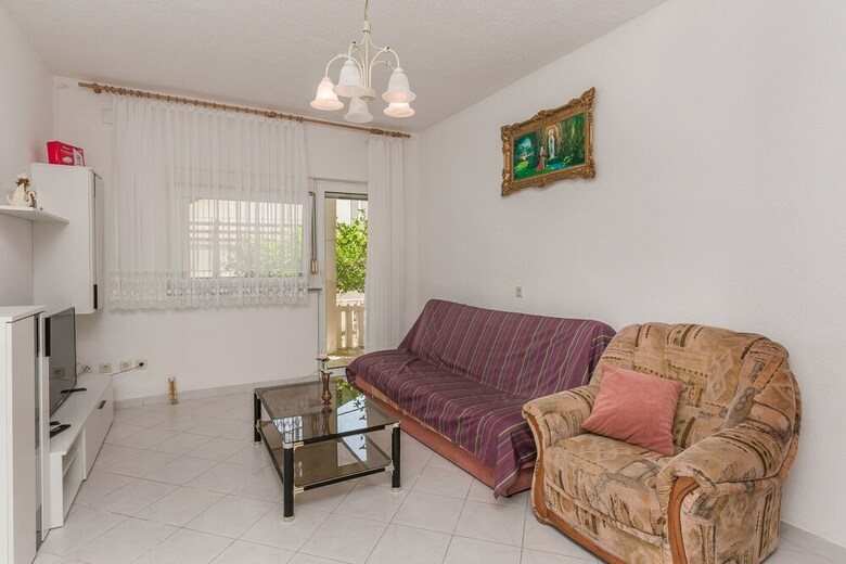 Apartments Luca